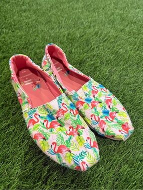 Tom’s with Paper Source Flamingo Shoes